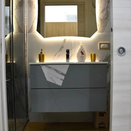Romeo2 Apartment