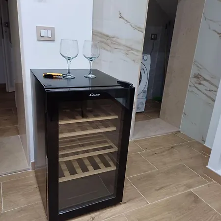 Apartment Romeo2 *